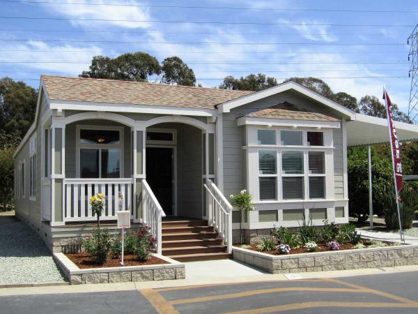 Lemon Wood Mobile Home Park196 Browning Ave.Ventura, CA 93003