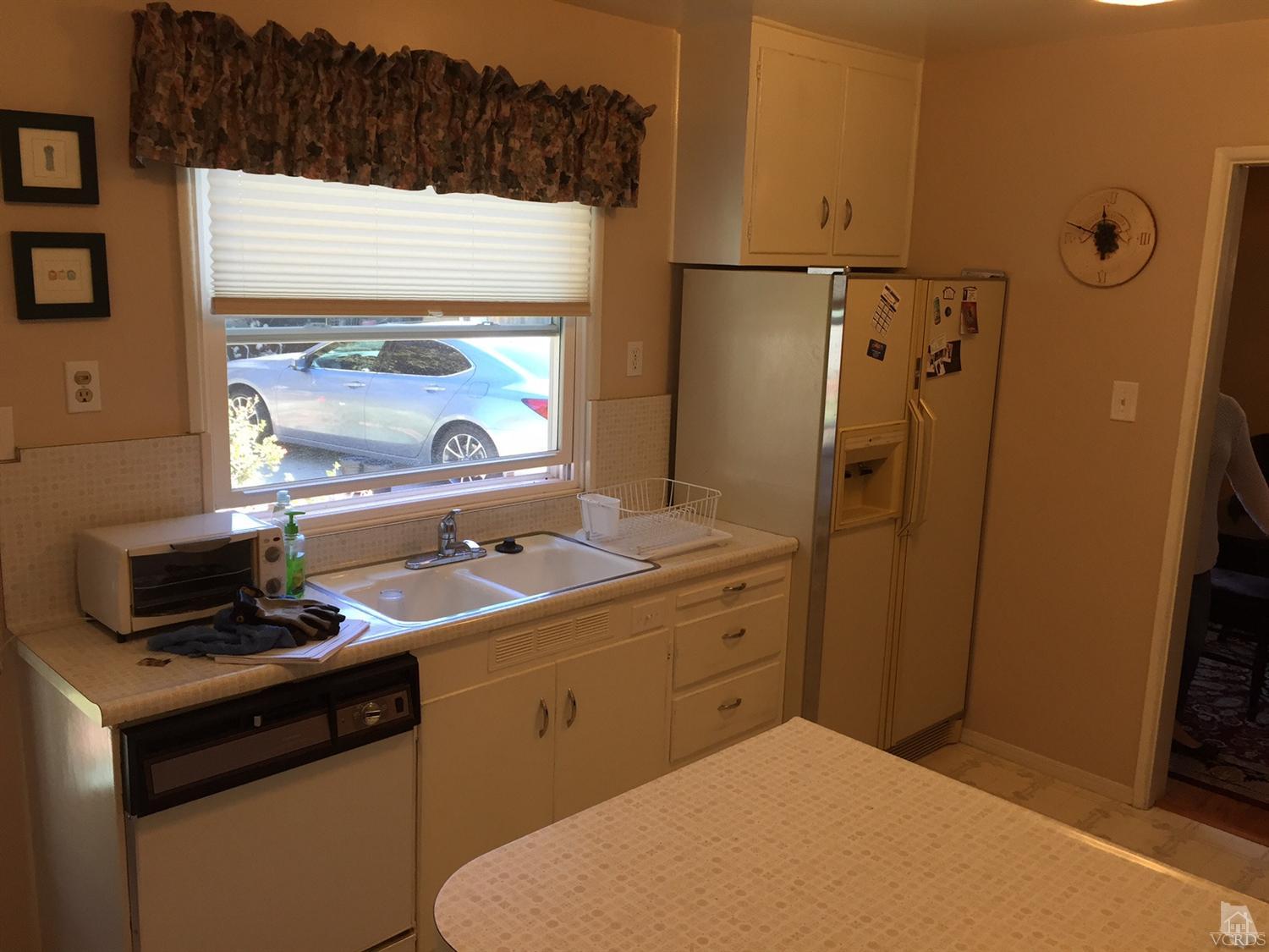 160 N Mills, Ventura, United States 93003