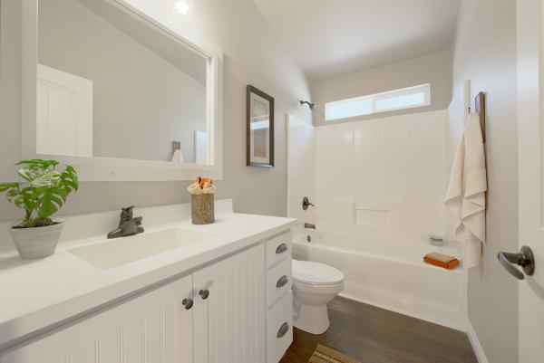2452 Alameda Ave ,CA, Ventura, 93003
