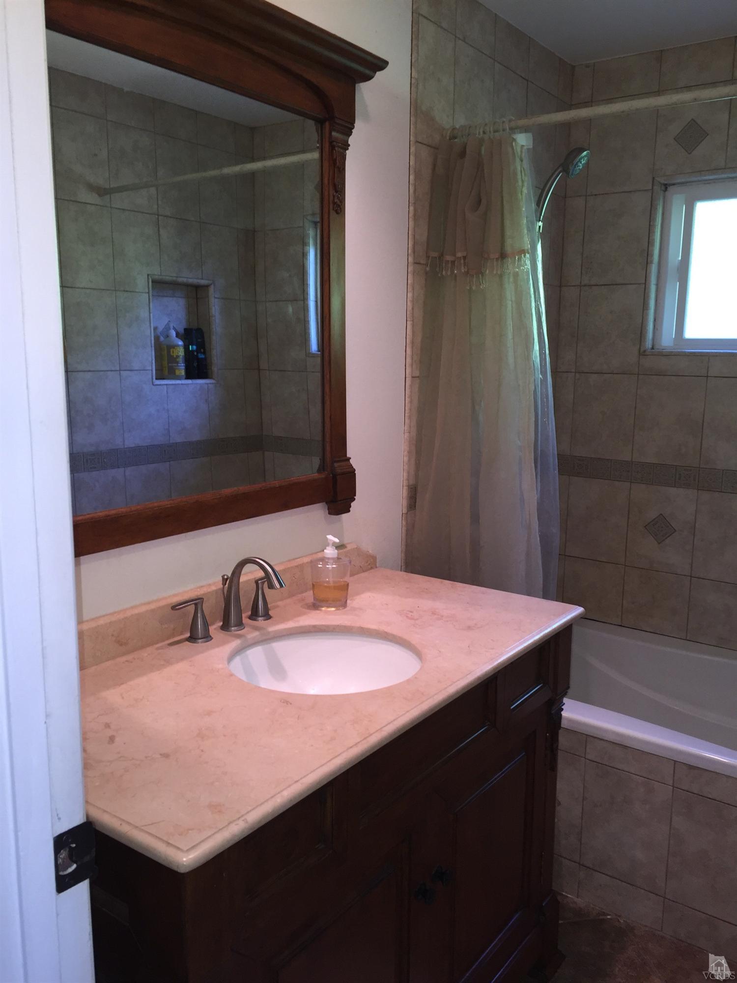 170 Placer Avenue, Ventura, CA 93004