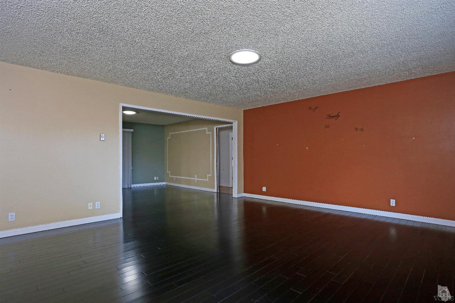 10959 Kings Road, Ventura, CA 93004