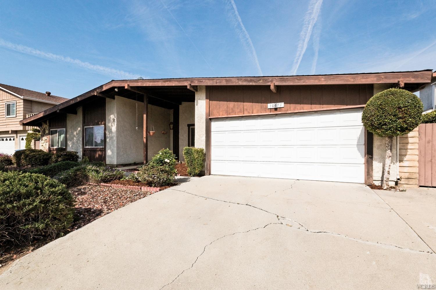 10679 Yolo Street, Ventura, CA 93004