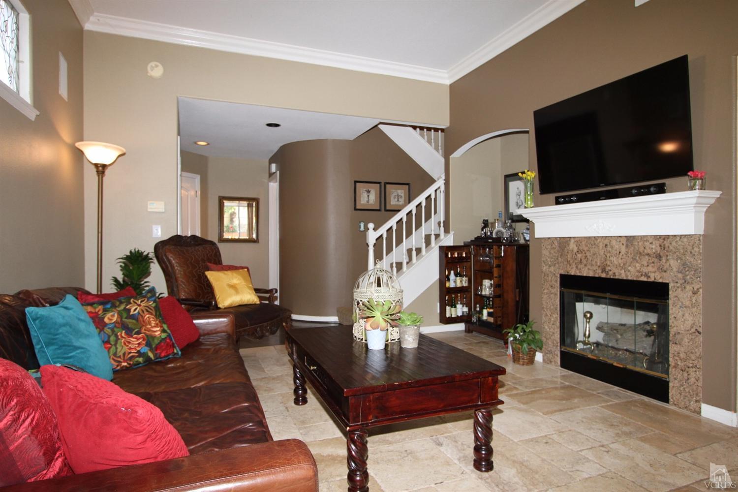 1198 Corte Riviera, Camarillo, CA 93010