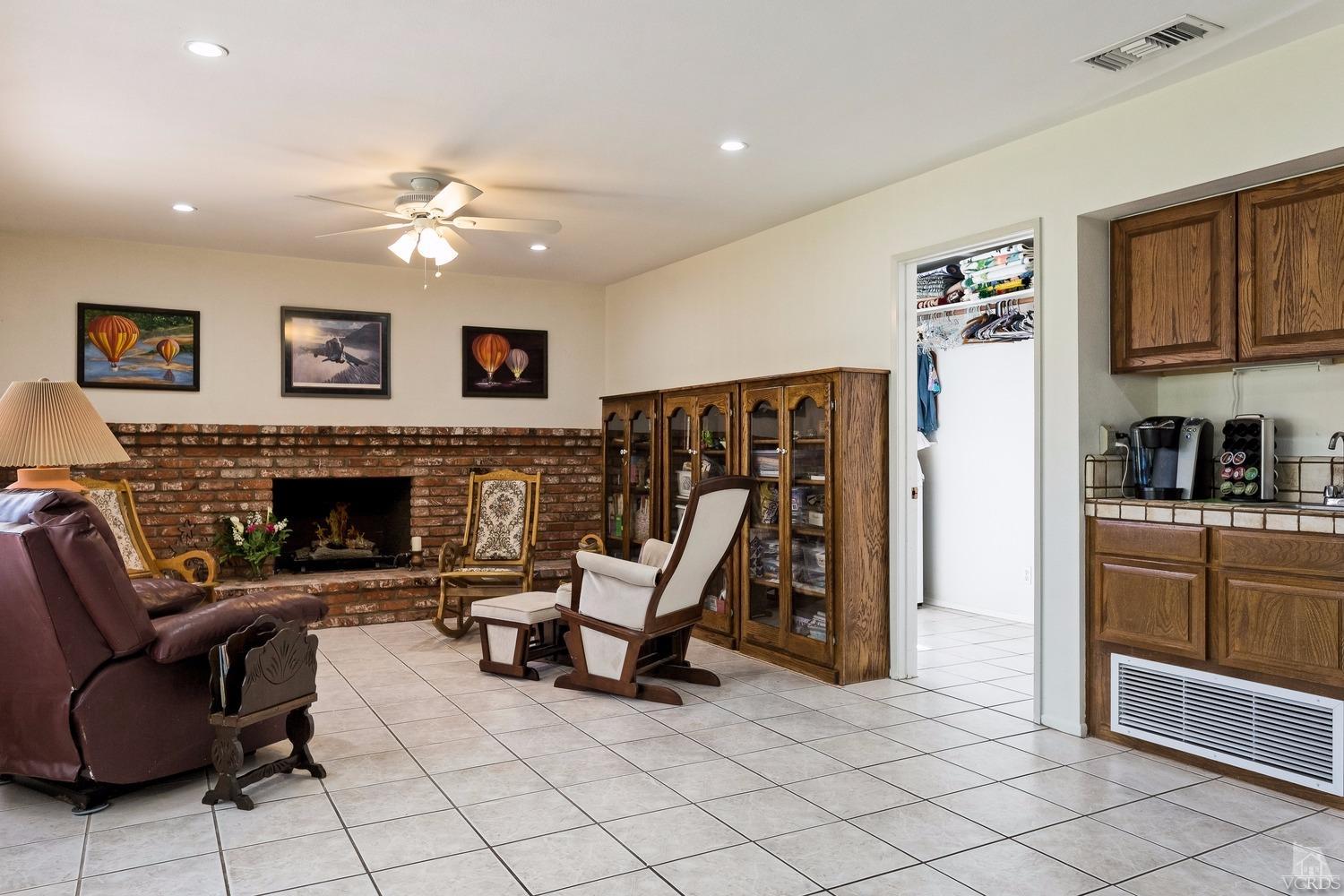 1334 Cherokee Court, Camarillo, CA 93010