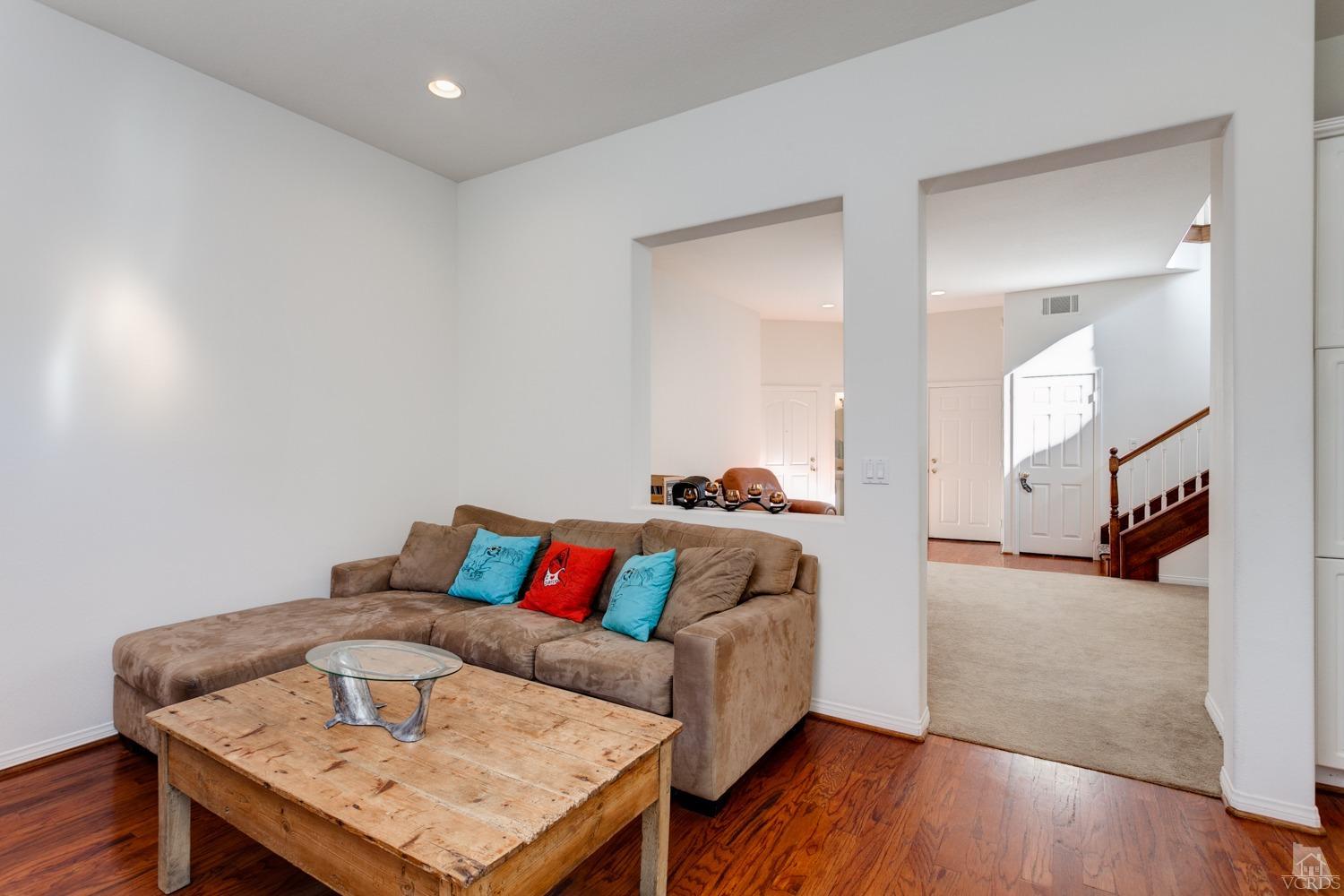 1192 Corte Riviera, Camarillo, CA 93010