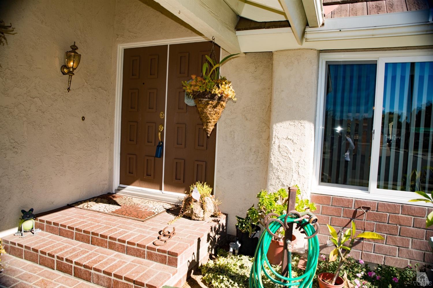 302 Mariposa Drive, Camarillo, CA 93012