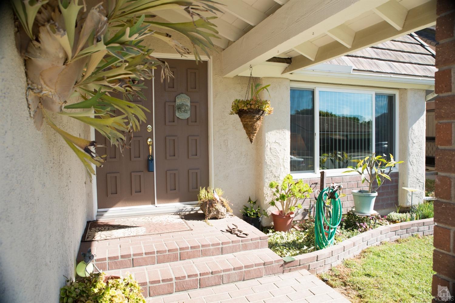 302 Mariposa Drive, Camarillo, CA 93012