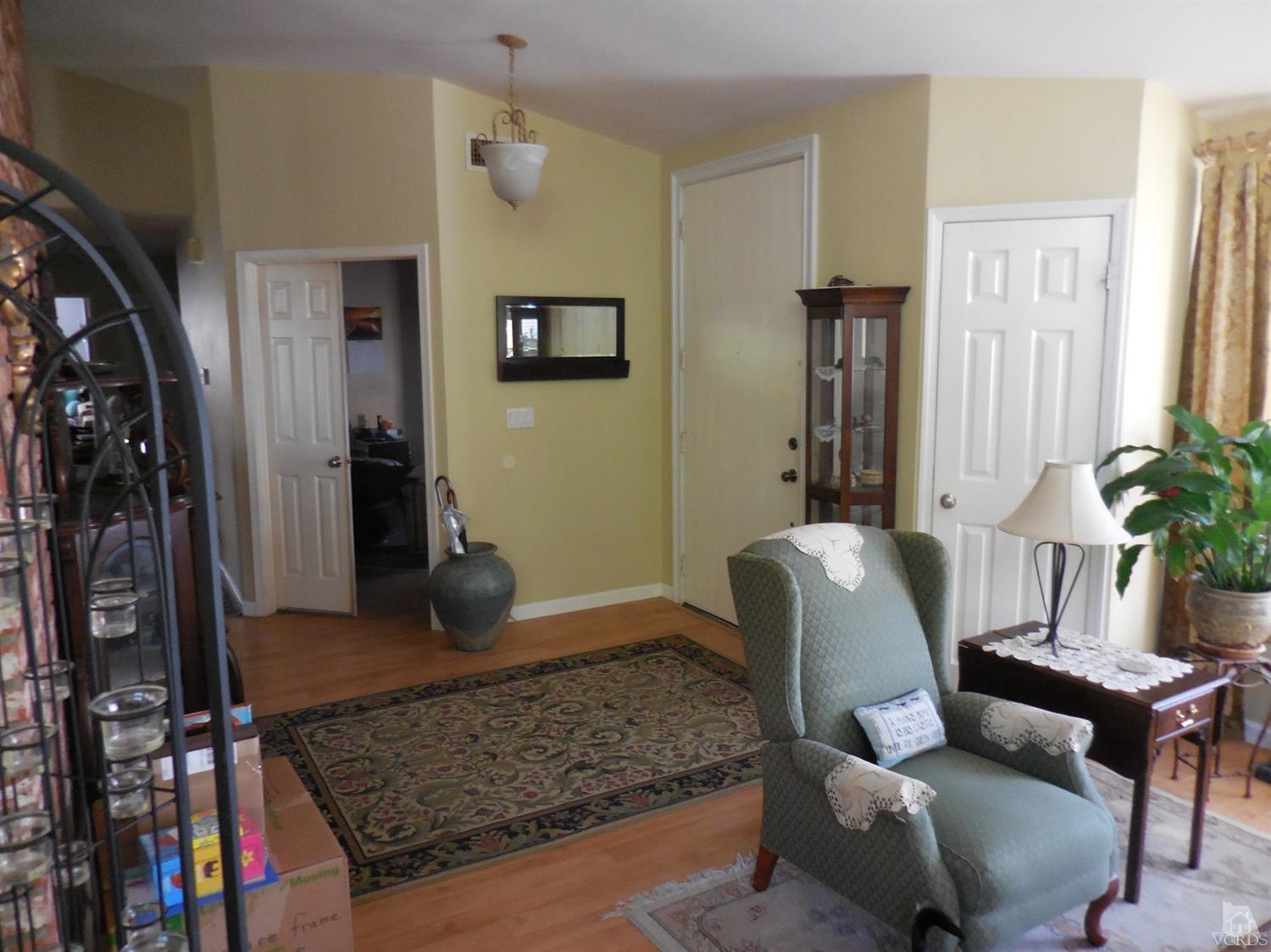 427 Appletree Court, Camarillo, CA 93012