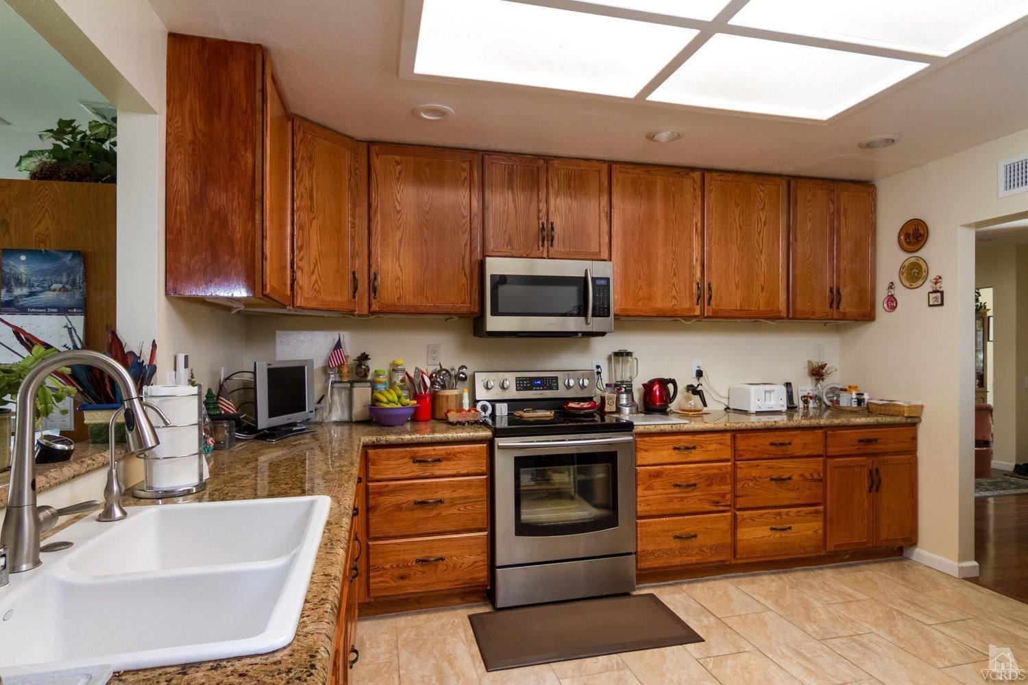 9211 Village 9, Camarillo, CA 93012