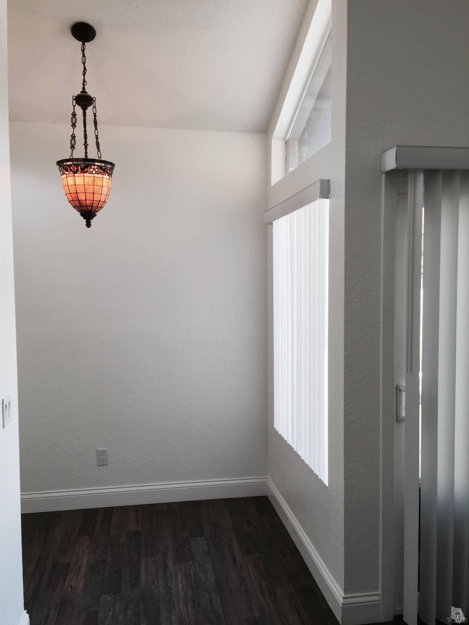 499 Sobre Colinas Place, Camarillo, CA 93012