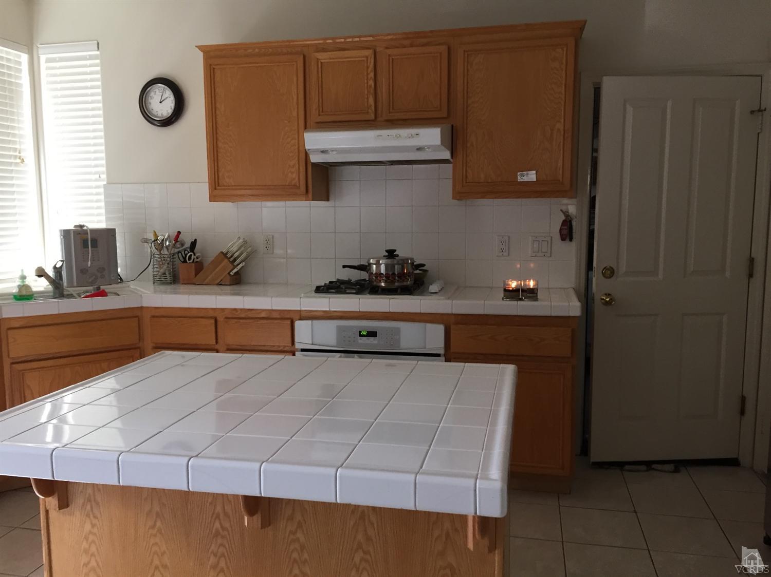 3901 Riva Court, Moorpark, CA 93021