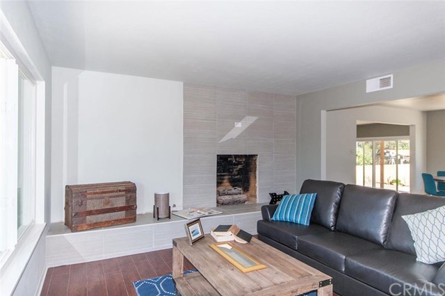 940 Spring Street, Oak View, CA 93022