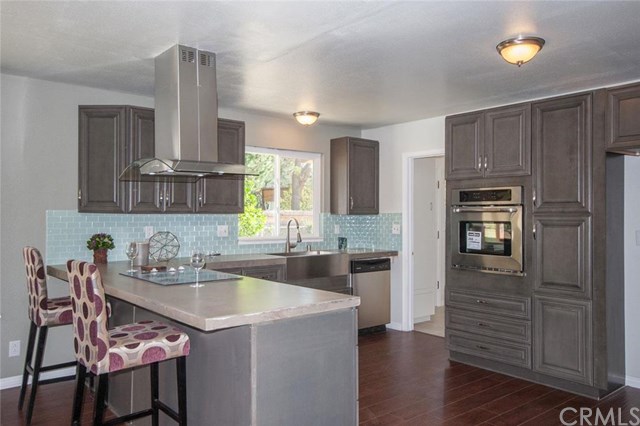940 Spring Street, Oak View, CA 93022