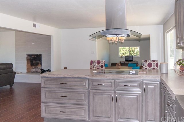 940 Spring Street, Oak View, CA 93022