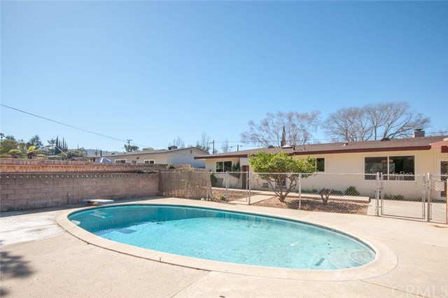 940 Spring Street, Oak View, CA 93022