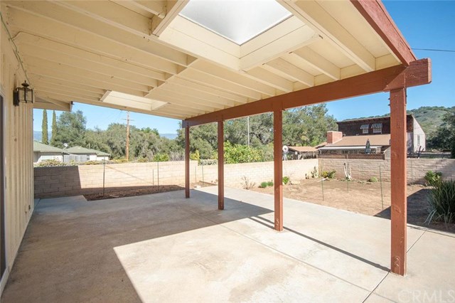 940 Spring Street, Oak View, CA 93022