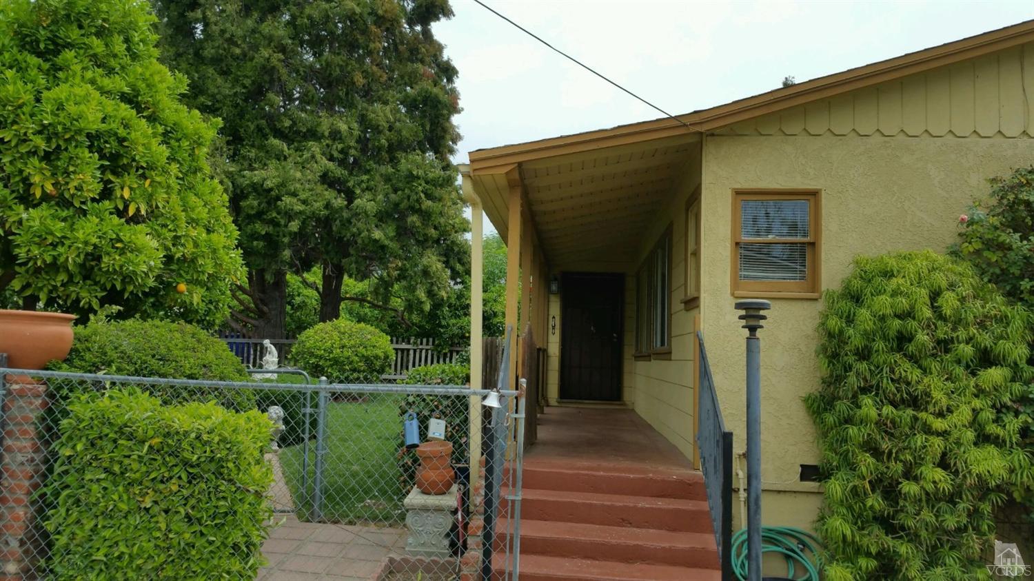 160 East Oak View Avenue, Oak View, CA 93022
