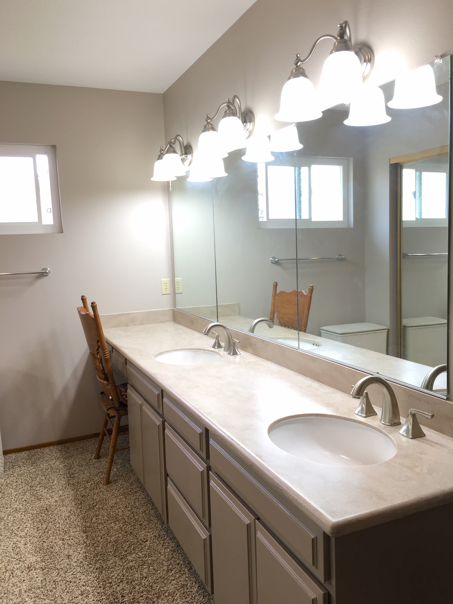 127 Canterbury Ct., Ojai, United States 93023