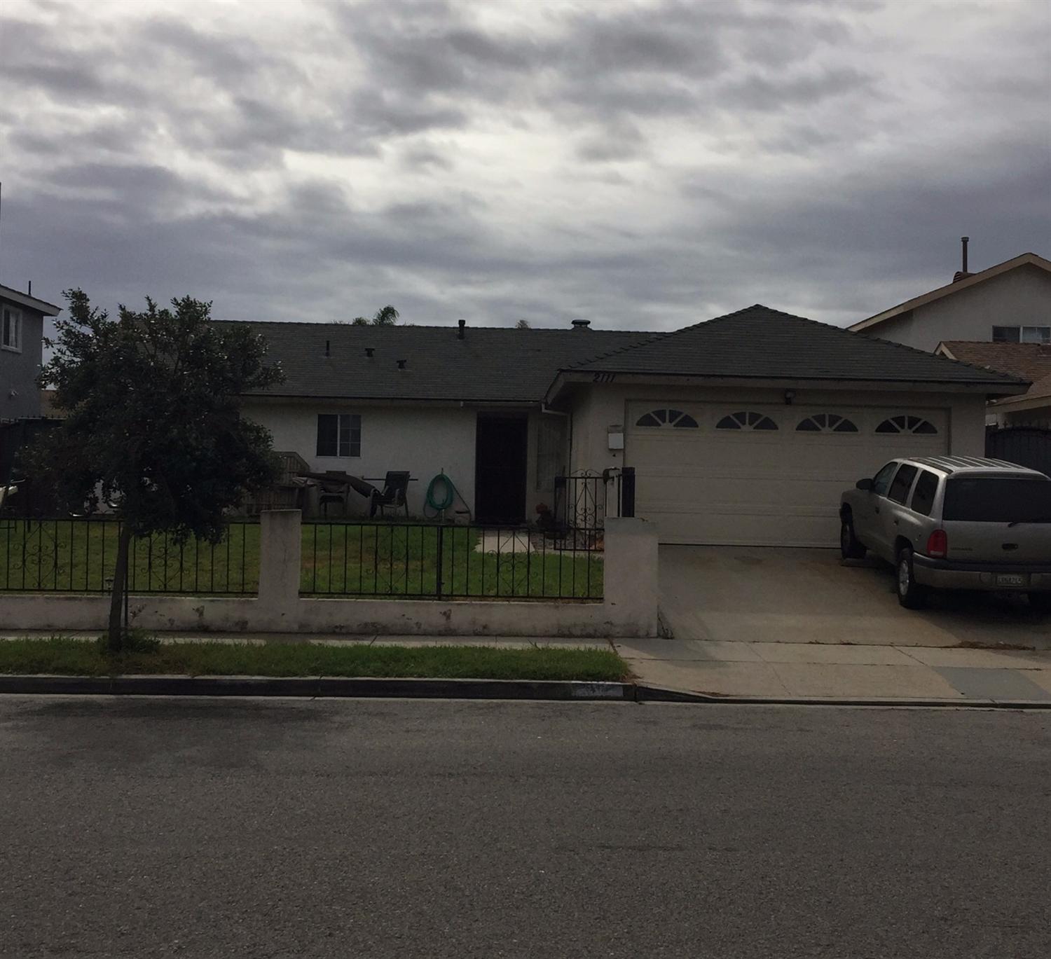 2111 Carnegie Ct