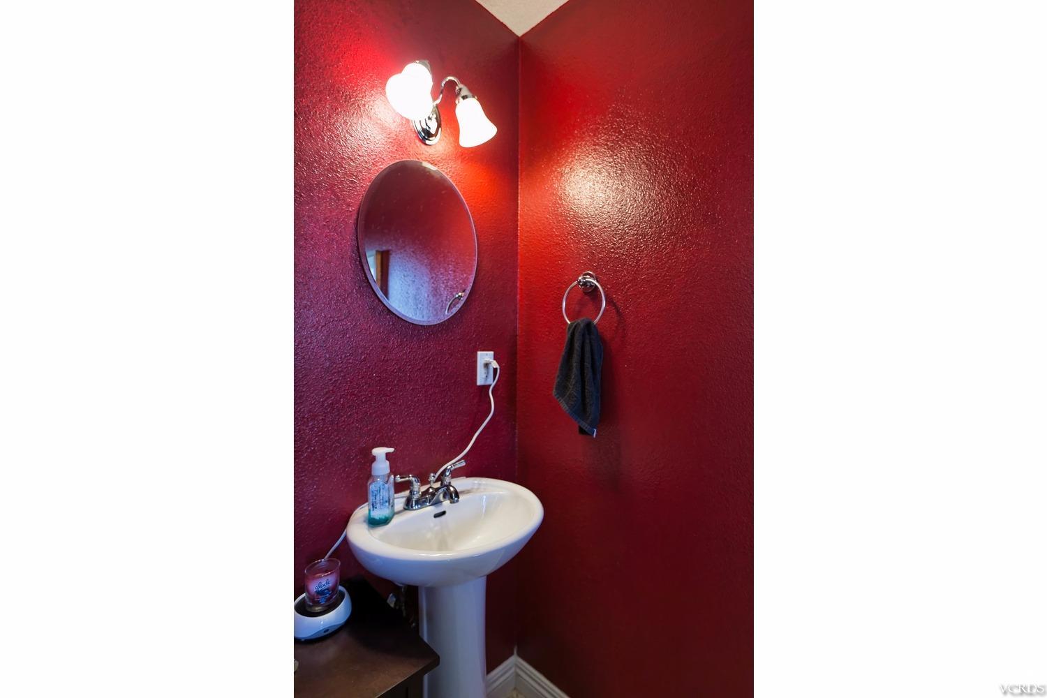 851 South Gill Avenue, Port Hueneme, CA 93041