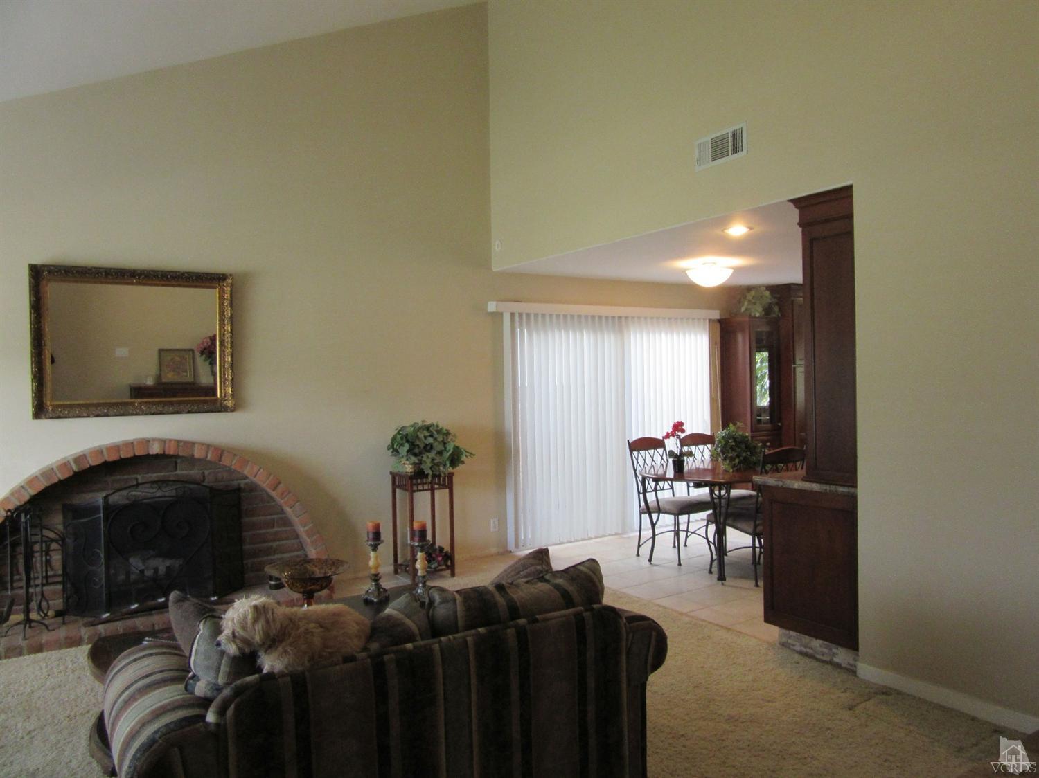 2186 Ecroyd Ave, Simi Valley, United States 93063