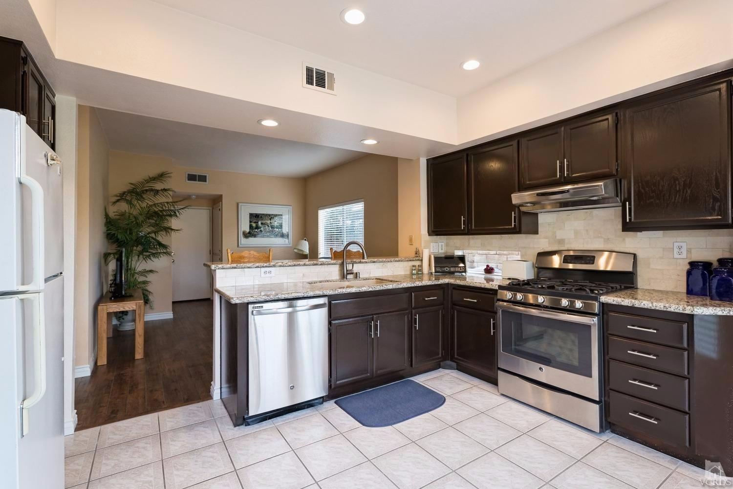 1234 Forest Avenue, Simi Valley, CA 93065