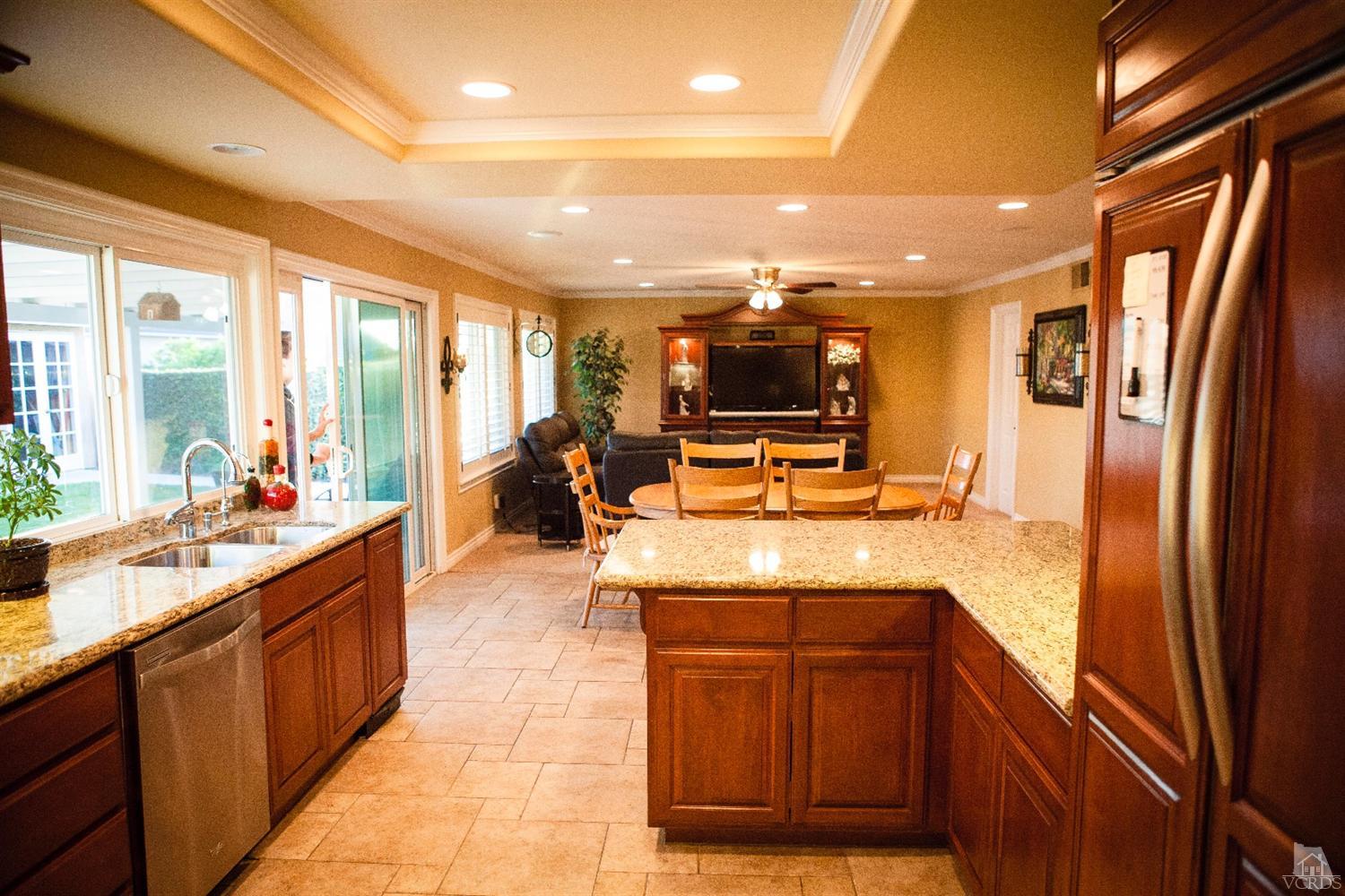 2250 Graceland Street, Simi Valley, CA 93065