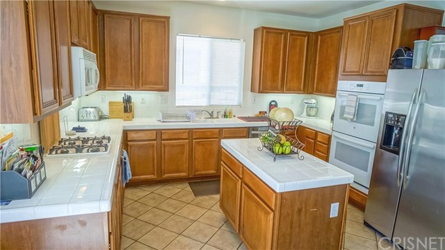 216 Winton Court, Simi Valley, CA 93065