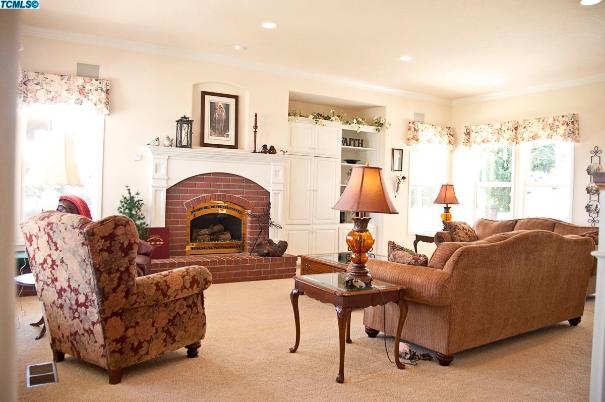 22367Avenue 296, Exeter, CA 93221