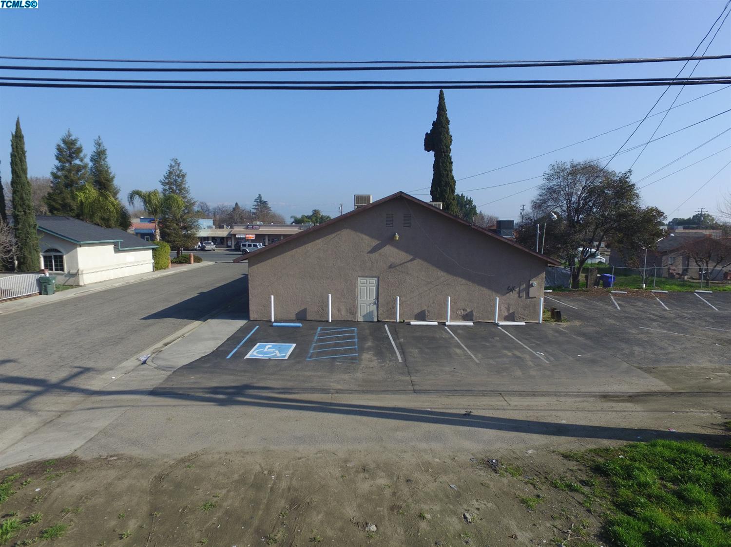 629 North Farmrsville Boulevard, Farmersville, CA 93223