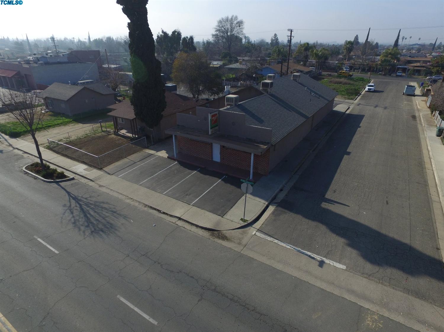 629 North Farmrsville Boulevard, Farmersville, CA 93223
