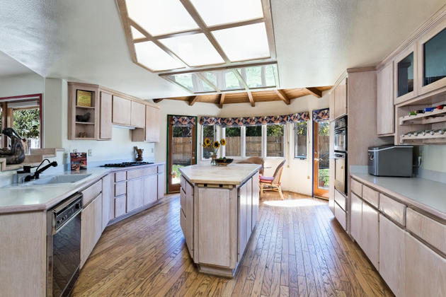 206 S. Carrillo, Ojai, United States 9323