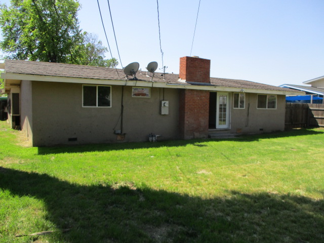 908 East Myrtle StrHanford, CA, 93230Kings County