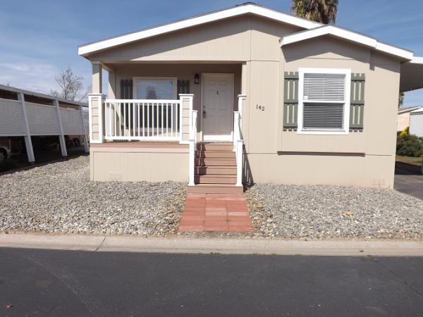 Hanford Del Arroyo Estates 860 E Grangeville Blvd 142Hanford, CA 93230