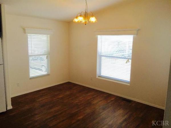 Hanford Del Arroyo Estates 860 E Grangeville Blvd 142Hanford, CA 93230