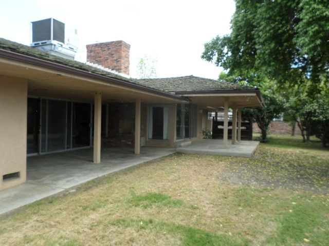 2420 Chestnut StHanford, CA, 93230Kings County