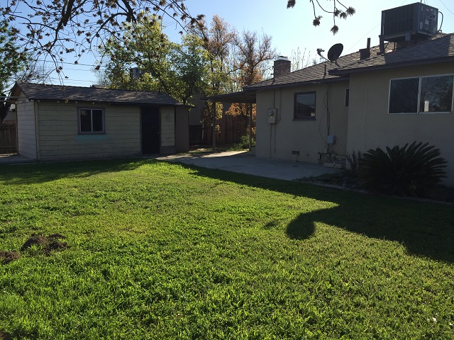 805 Gladys WayHanford, CA, 93230Kings County