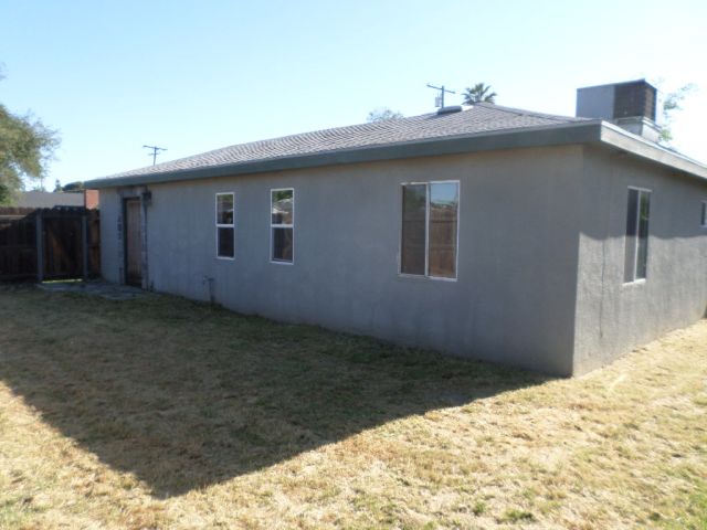 2050 Mulberry DrHanford, CA, 93230Kings County