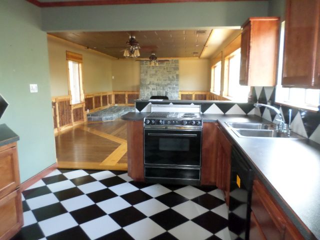 2050 Mulberry DrHanford, CA, 93230Kings County