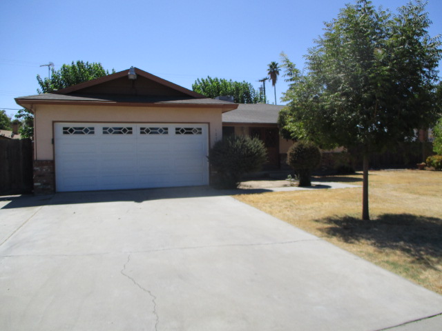 127 East Spruce AveLemoore, CA, 93245Kings County