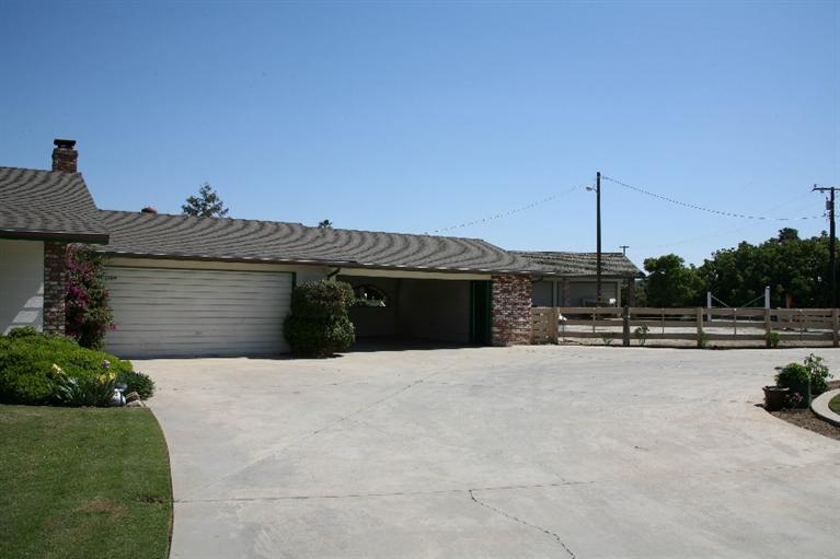 1272 South Westwood Road, Porterville, CA 93257