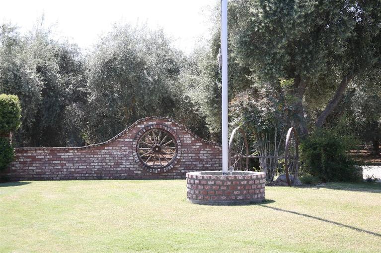1272 South Westwood Road, Porterville, CA 93257