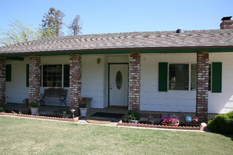 1272 South Westwood Road, Porterville, CA 93257