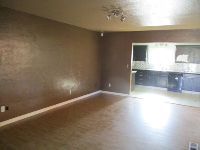 925 Vandalia AvePorterville, CA, 93257Tulare County