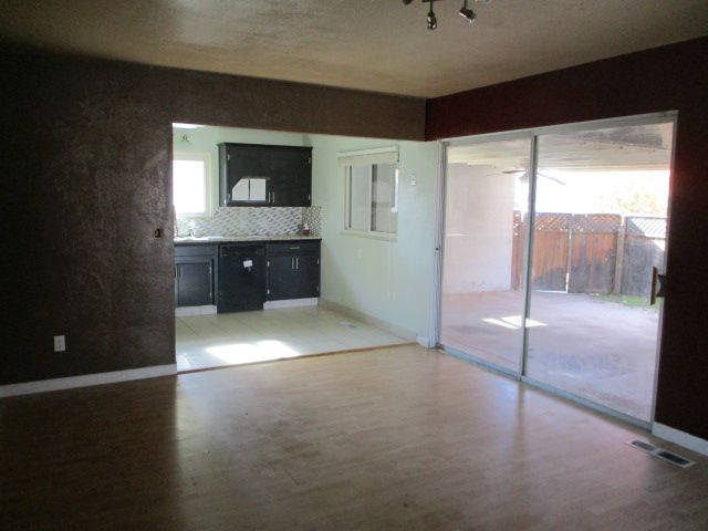 925 Vandalia AvePorterville, CA, 93257Tulare County