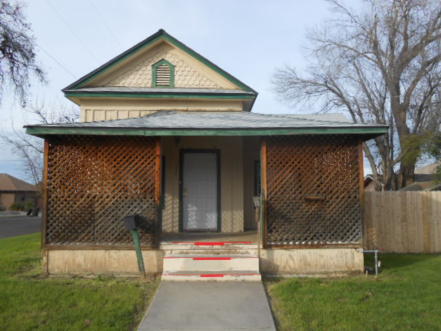 242 E Mill AvePorterville, CA, 93257Tulare County