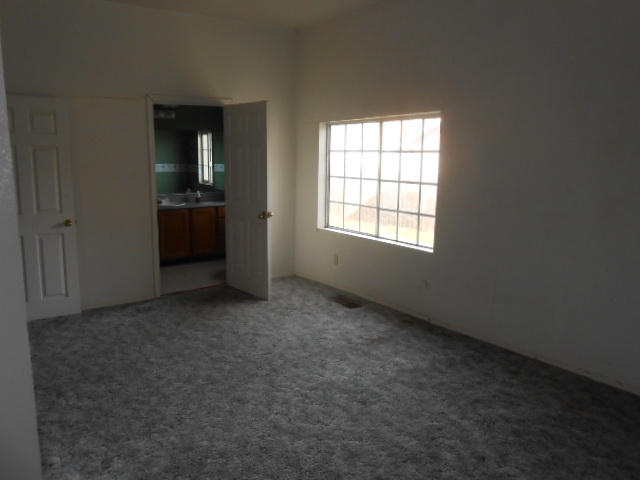242 E Mill AvePorterville, CA, 93257Tulare County