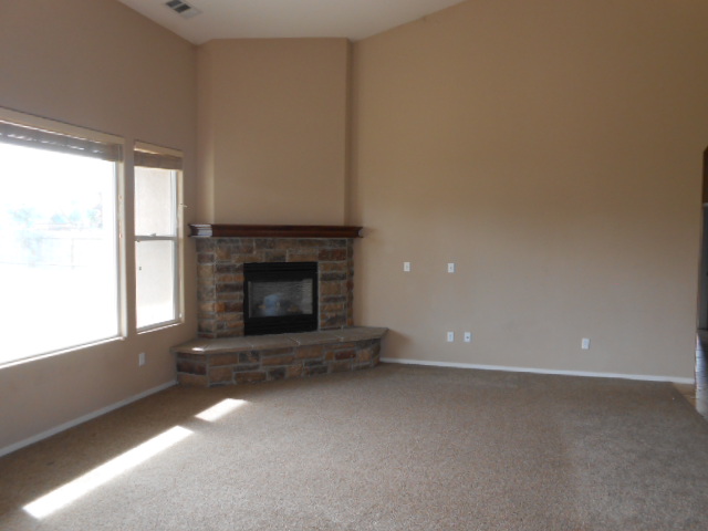 948 N Shadowood PlPorterville, CA, 93257Tulare County
