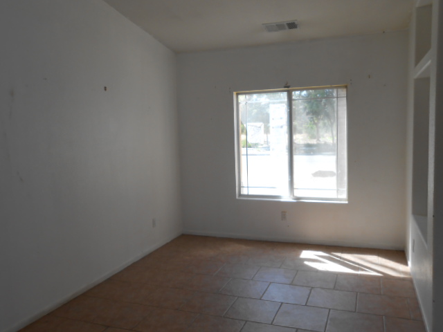 2530 W Porter Creek AvePorterville, CA, 93257Tulare County
