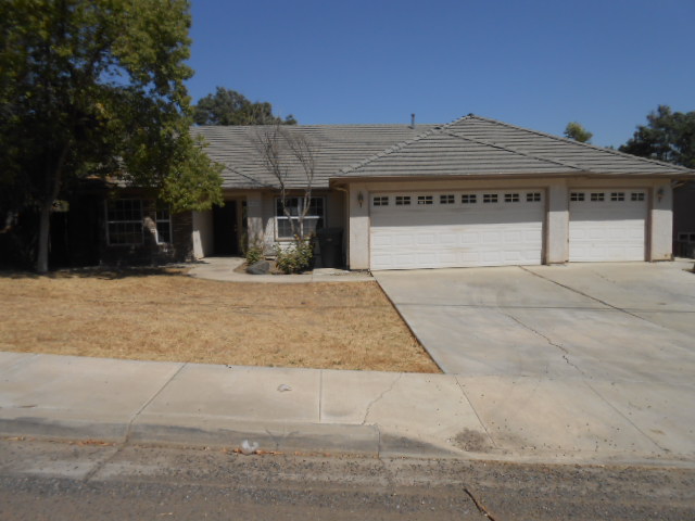 106 W Mulberry AvePorterville, CA, 93257Tulare County